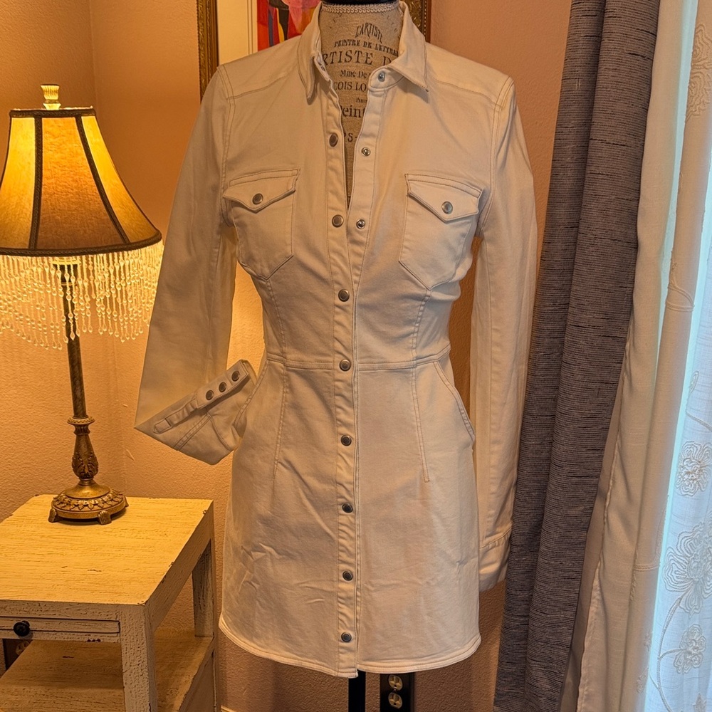 Stylish White Button-Up Free People sz XS